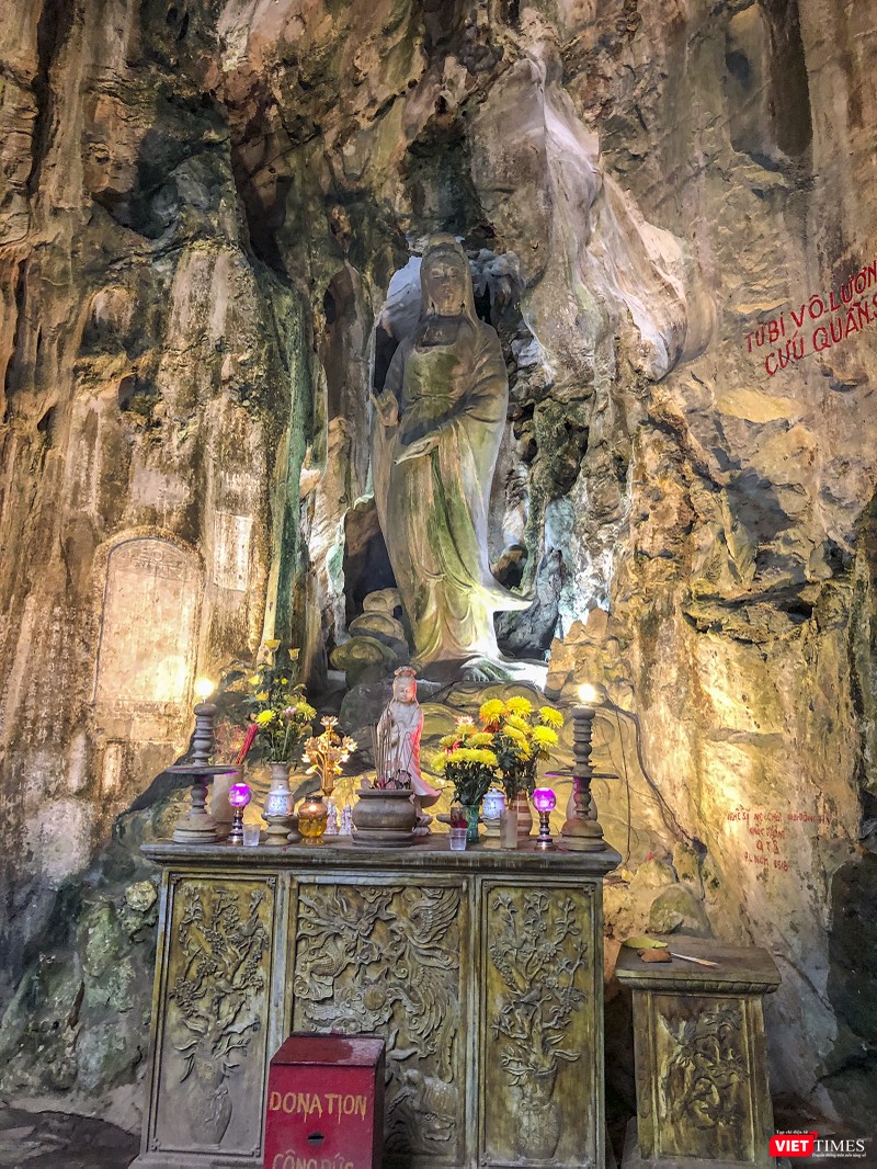 Các bia ma nhai còn lưu giữ thông tin lịch sử về hệ tư tưởng chính trị Nho giáo của triều Nguyễn và các giá trị truyền thống của dân tộc Việt Nam như truyền thống yêu nước, hiếu học, yêu chuộng chữ nghĩa và coi trọng đạo đức con người; về giai đoạn Phật giáo Việt Nam đã hội nhập và mang tính quốc tế cao.