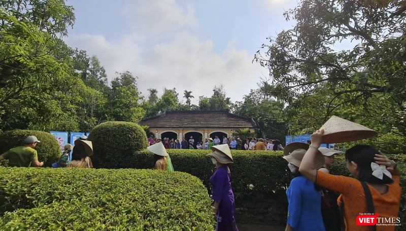 Không gian nhà lưu niệm cụ Huỳnh Thúc Kháng đón du khách Không gian nhà lưu niệm cụ Huỳnh Thúc Kháng đón du khách