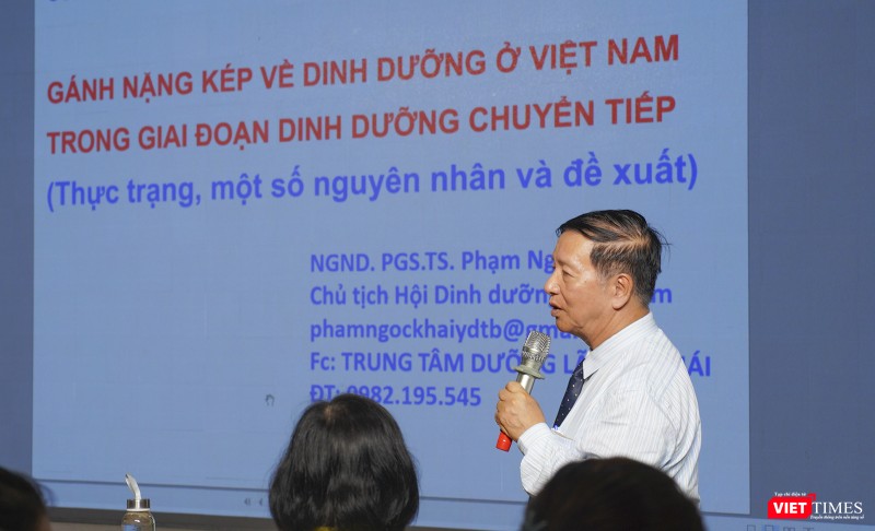 PGS.TS.NGND Phạm Ngọc Khái – Chủ tịch Hội dinh dưỡng Việt Nam phát biểu tại hội thảo