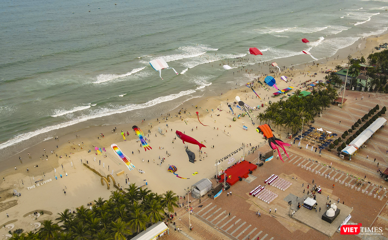 Công viên Biển Đông nhìn từ trên cao