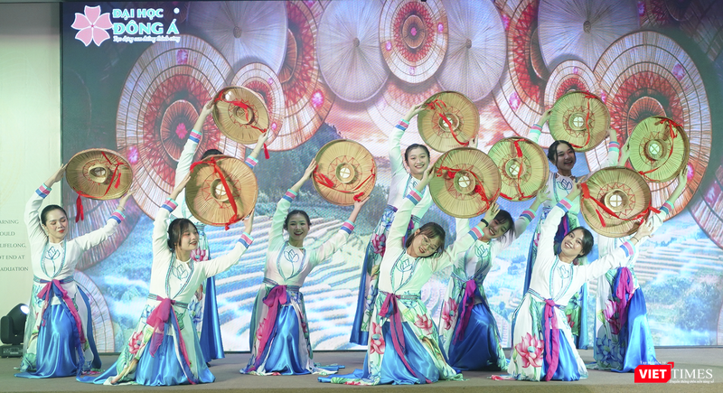 vt_ giao luu uss ronald reagan 2.png