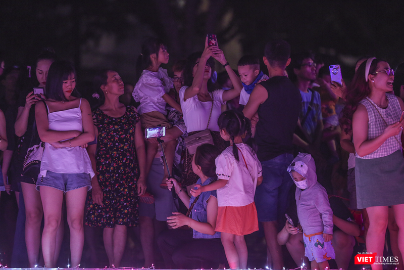 vt_khong gian anh sang viet nhat 14.png