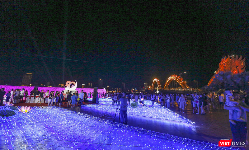 vt_khong gian anh sang viet nhat 4.png