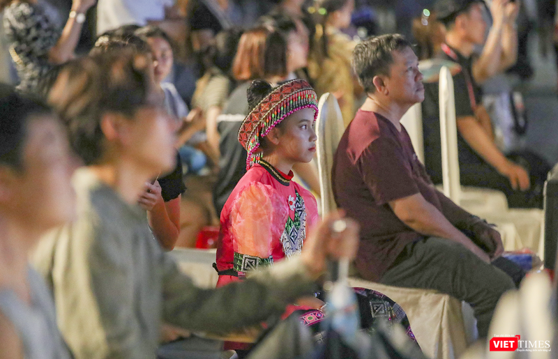 vt_khai mac le hoi viet nam han quoc 1.png