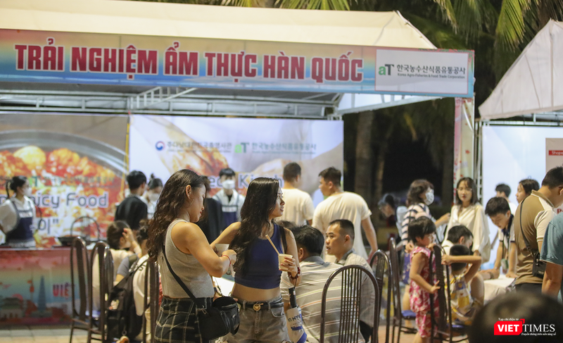 vt_khai mac le hoi viet nam han quoc 15.png