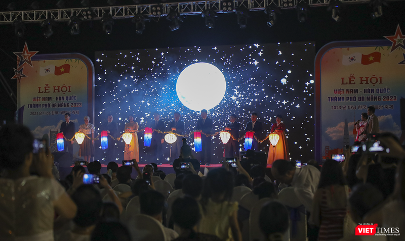 vt_khai mac le hoi viet nam han quoc 19.png