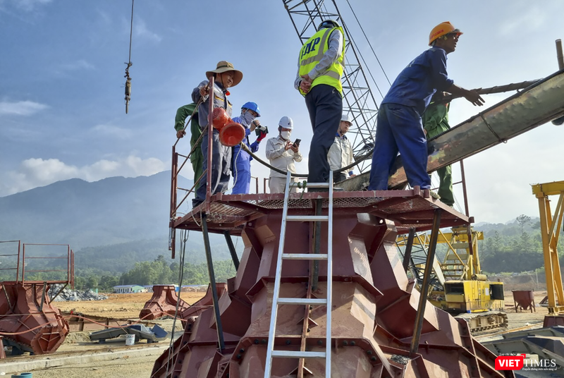 vt_cang lien chieu 14.png