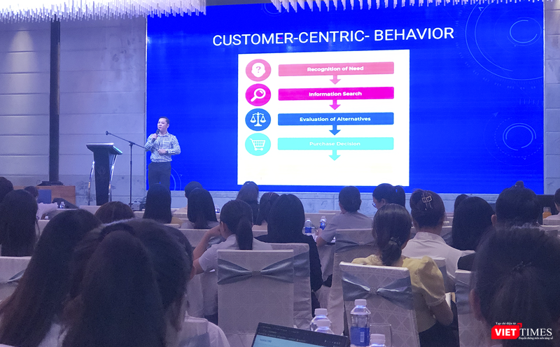 vt_tap huan du lich 1.png