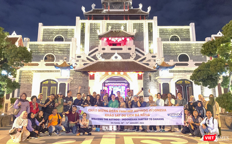 Đoàn famtrip lữ hành Indonesia tại công viên châu Á (Đà Nẵng)
