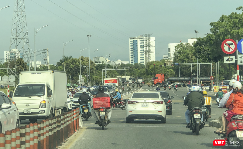 Nút giao thông phía Tây Bắc cầu Hoà Xuân (TP Đà Nẵng)