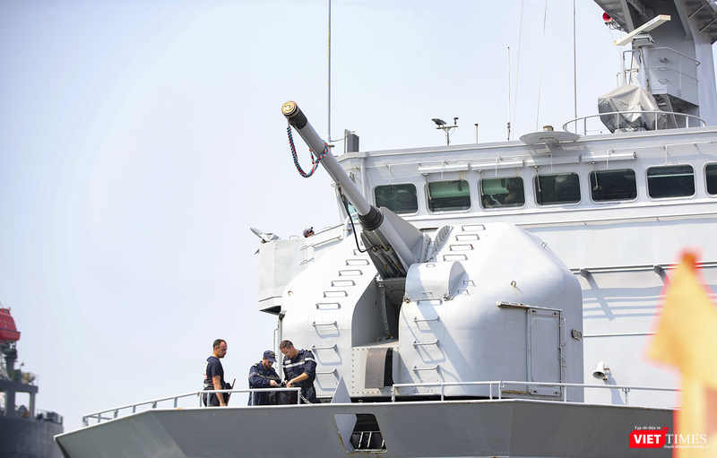 vt_tau hai quan phap 1.png