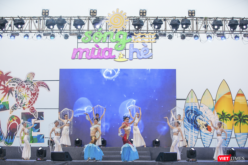 vt_du lich bien 4.png