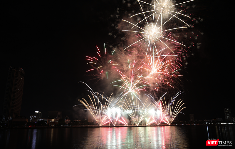 vt_phao hoa da nang 3.png