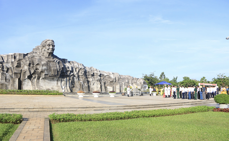 quang nam hoi nghi bien gioi viet lao 2.png