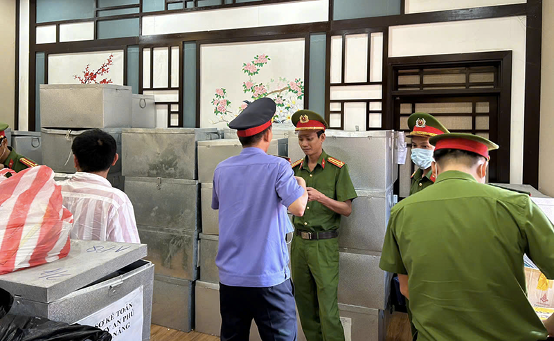 bat hoang thi kim chau 2.png