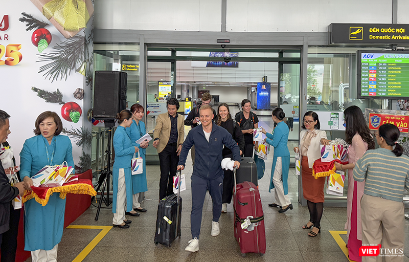 vt_du khach xong dat 4.png