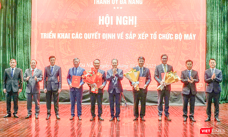 vt_hoi nghi thanh uy 2.png