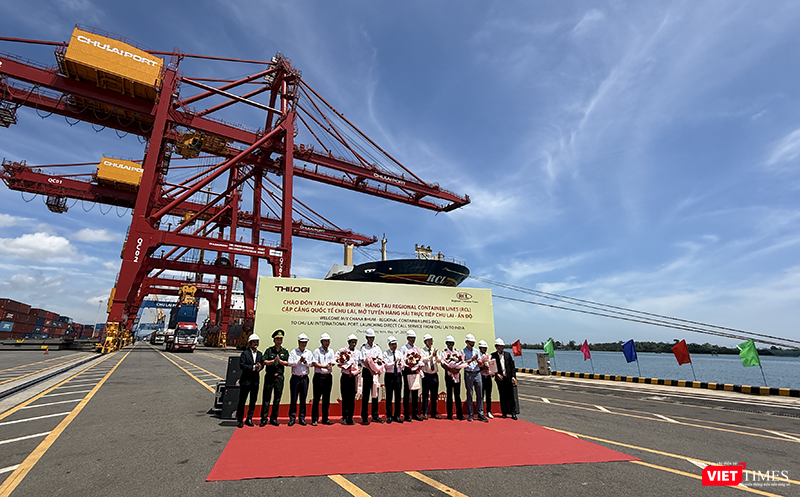 Sáng 16/5, tại Cảng biển quốc tế Chu Lai (Quảng Nam), hãng tàu Regional Container Lines (RCL), chính thức khai trương tuyến hàng hải trực tiếp Chu Lai – Ấn Độ.