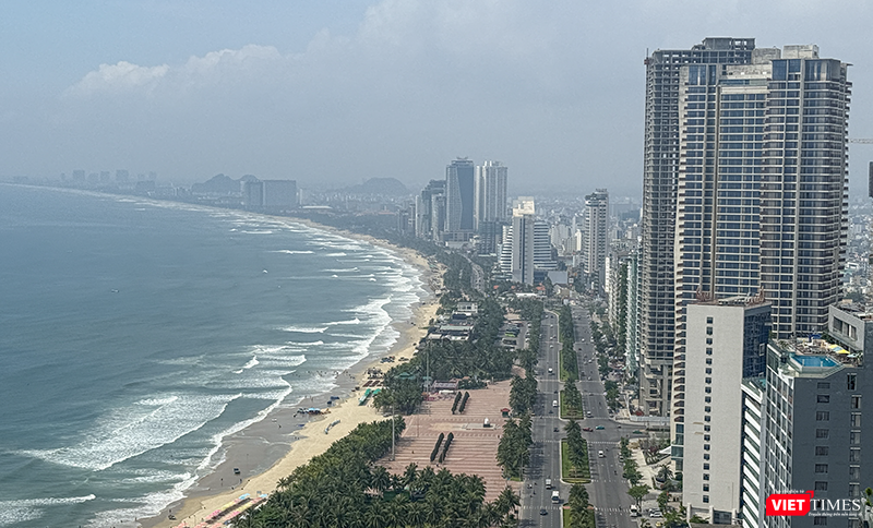 Thị trường bất động sản căn hộ ở Đà Nẵng sôi động cả ở khu vực trung tâm lẫn ven biển.