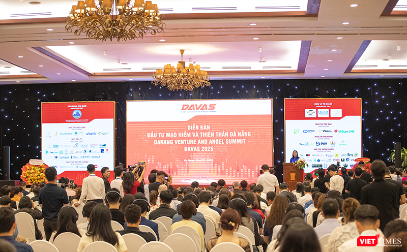 Sáng 30/5, Diễn đàn Đầu tư Mạo hiểm và Thiên thần Đà Nẵng 2025 - “Danang Venture and Angel Summit 2025” (DAVAS 2025) đã khai mạc với sự tham dự của hơn 20 nhà đầu tư và quỹ đầu tư danh tiếng đến từ nhiều quốc gia.