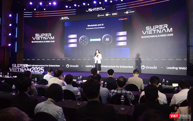 Ngày 4/6, Tuần lễ Công nghệ Chuỗi khối và Trí tuệ Nhân tạo Việt Nam 2025 (Super Vietnam 2025) chính thức khai mạc tại Đà Nẵng với sự tham gia của hàng trăm chuyên gia trong lĩnh vực, cùng hơn 5.000 người tham dự.