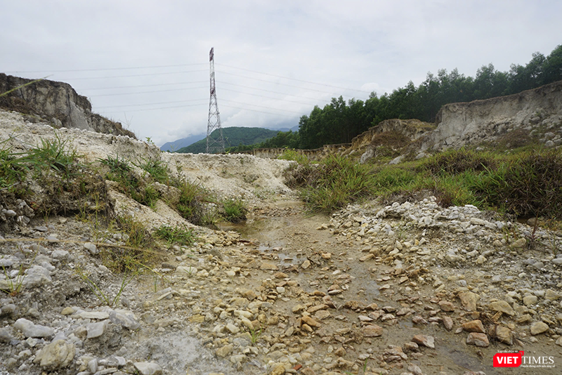 vt_mo dat set dai hung 2.png