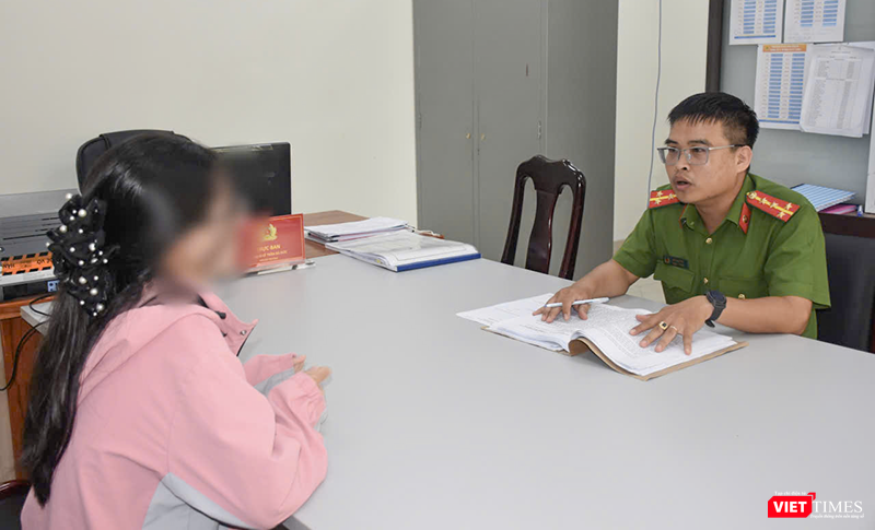 Nạn nhân trình báo sự việc với cơ quan công an. Ảnh CATP