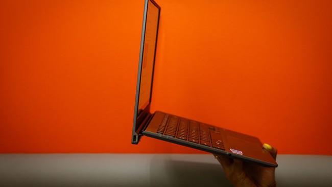 Đánh giá laptop Asus Pro B9440 ảnh 3