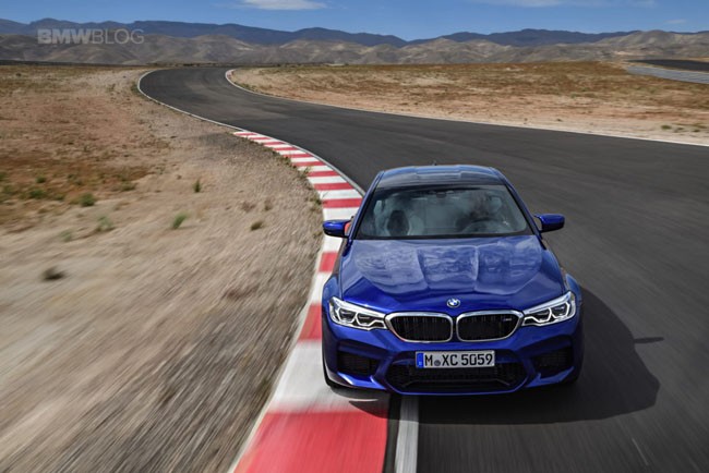 BMW M5 thế hệ mới chính thức ra mắt – chiếc BMW nhanh nhất trong lịch sử ảnh 3