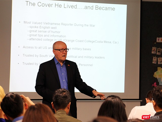 "Ẩn không ăn cắp thông tin từ người Mỹ. Ông ấy là một phóng viên, nhưng ông ấy còn là một điệp viên rất dũng cảm và có quan hệ sâu rộng".