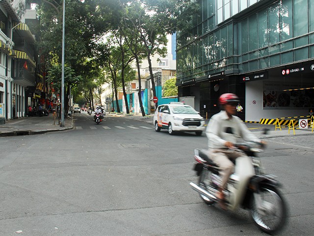Đường Pauster, con đường luôn kẹt cứng đoạn chạy qua Q.1, TP.HCM vào sáng sớm mùng Một tết Kỷ Hợi.