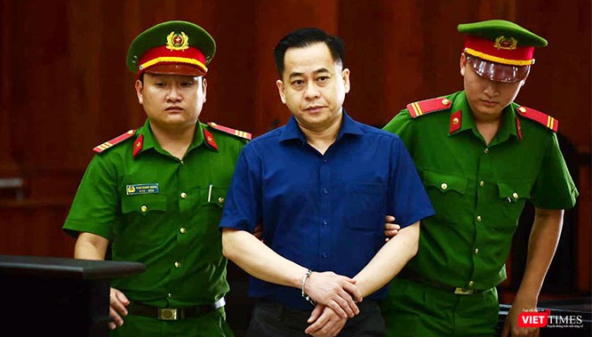 Bị cáo Phan Văn Anh Vũ (tức Vũ "nhôm") bị tuyên y án sơ thẩm.