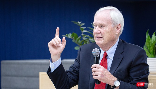  “Người gác cổng” thông tin thời nhà nhà đưa tin lên mạng xã hội ảnh 7