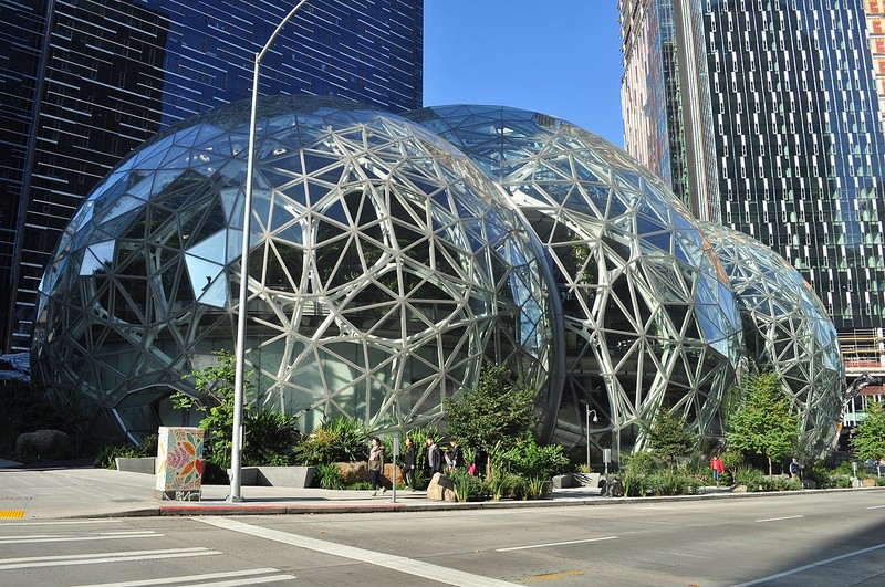 Trụ sở của tập đoàn Amazon, đế chế bán lẻ lớn nhất thế giới hiện nay tại Seattle. Ảnh: Getty