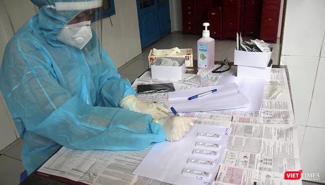 Đây là khu vực thu mẫu và đánh số phân loại. Ảnh: GVT.