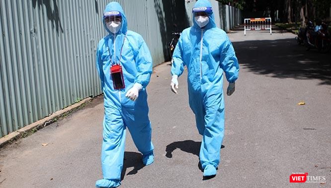 Màu áo quen thuộc thường gặp nhiều nhất tại Bệnh viện 175 trong những ngày TP.HCM đang căng mình chống Covid-19 llanf sóng thứ 4. Ảnh: GVT.