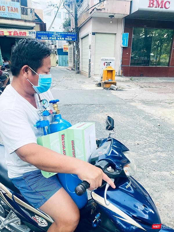 Một chiếc bình oxy như vậy là cơ hội cứu sống thêm một bệnh nhân ở TP.HCM khi dịch Covid-19 càn quét khắp thành phố.