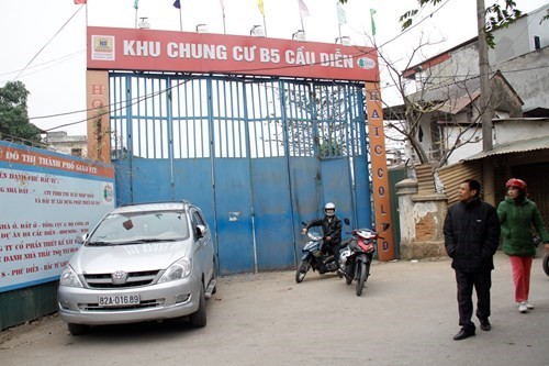 Ban Cán sự Đảng UBND TP.Hà Nội khẳng định sẽ làm rõ trách nhiệm của cá nhân, tập tể các sở, ngành để xảy ra việc bà Nga lừa đảo chiếm đoạt tài sản tại dự án B5 Cầu Diễn và một số dự án có công ty Housing Group tham gia - Ảnh: Lê Quân.