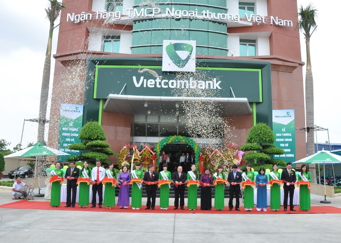 Vietcombank đang đứng trước áp lực thoái vốn