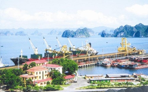 ập đoàn T&T của ông Đỗ Quang Hiển dự định bỏ 500 tỷ đồng mua gần 100% cổ phần Cảng Quảng Ninh 