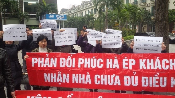 Sau nhiều lần biểu tình tại công trường, trụ sở Phúc Hà Group cuối cùng Tổng giám đốc Phúc Hà Group đã đồng ý đối thoại với khách hàng