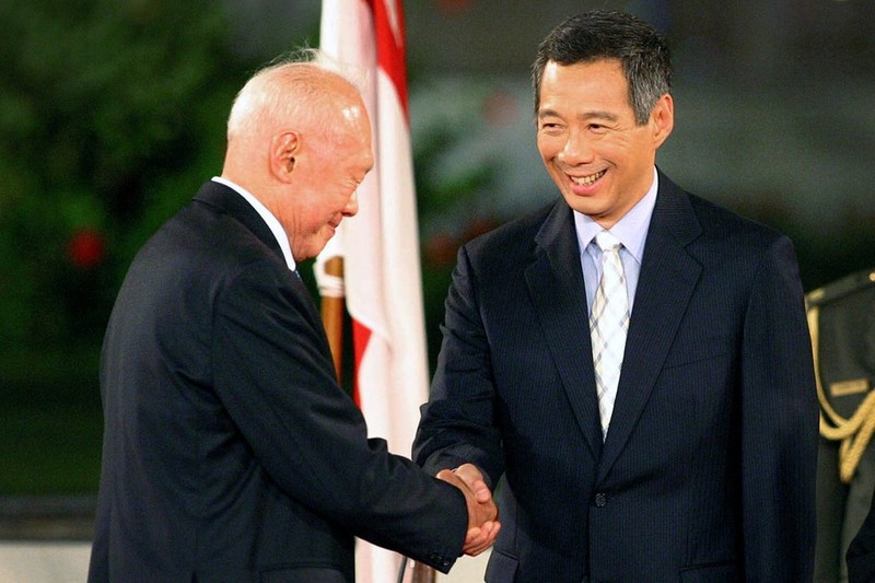 Hai cha con ông Lý Quang Diệu và Lý Hiển Long