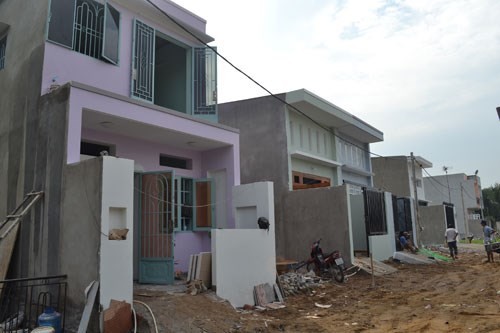 Khu nhà này ở P.Phước Long B, Q.9 vi phạm quy hoạch, hiện đã bị cưỡng chế chỉ còn lại một căn 