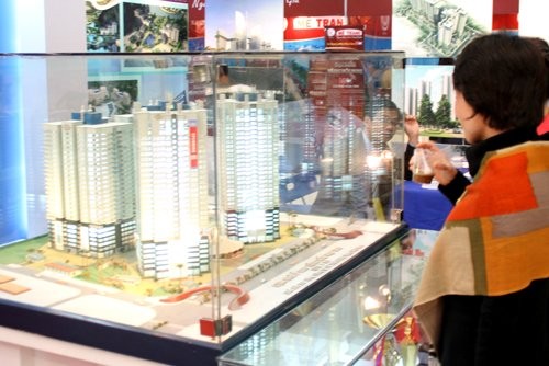 Sàn BĐS ồ ạt đóng cửa, cò đất tay bo tung hoành ảnh 1 Sàn BĐS ồ ạt đóng cửa, cò đất tay bo tung hoành ảnh 1