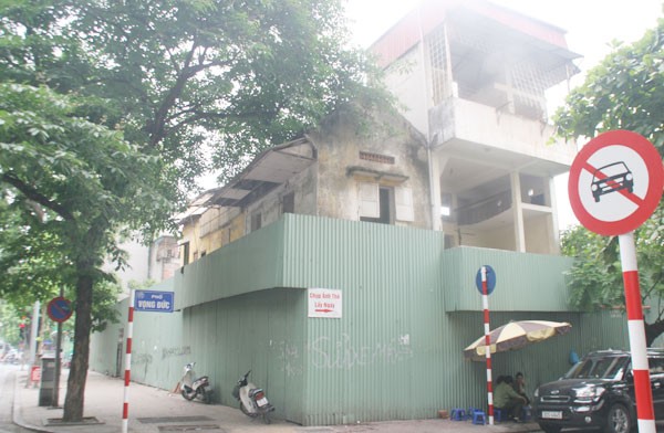 Biệt thự hoành tráng, đất vàng hoang tàn ven hồ Hoàn Kiếm ảnh 11