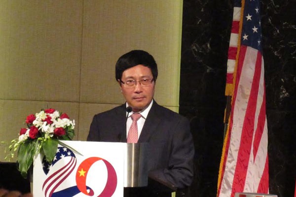 Ông Clinton: 20 năm trước, người ta nghĩ chúng tôi điên ảnh 3