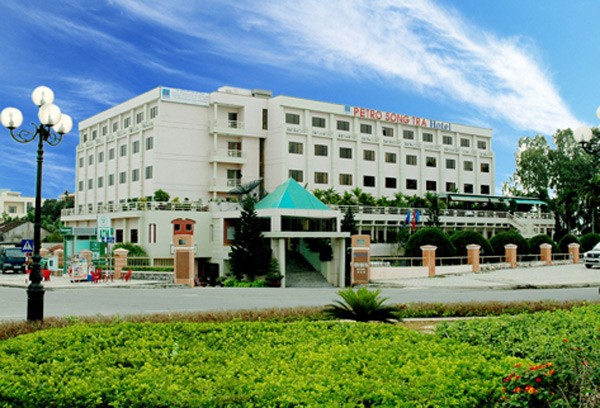 Hà Văn Thắm hết thời, khách sạn Dầu khí về tay “đại gia điếu cày“ ảnh 1