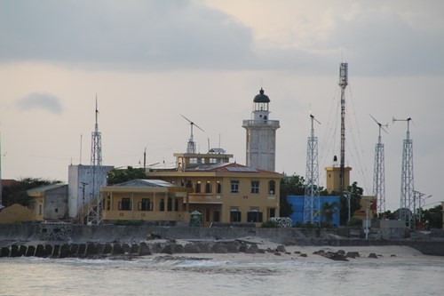 Chuẩn Đô đốc Việt Nam: Cần cho thế giới biết sự hung hăng, khiêu khích của tàu chiến Trung Quốc ảnh 1