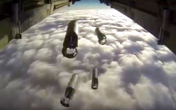 Máy bay Nga ném bom tấn công các mục tiêu khủng bố tại Syria