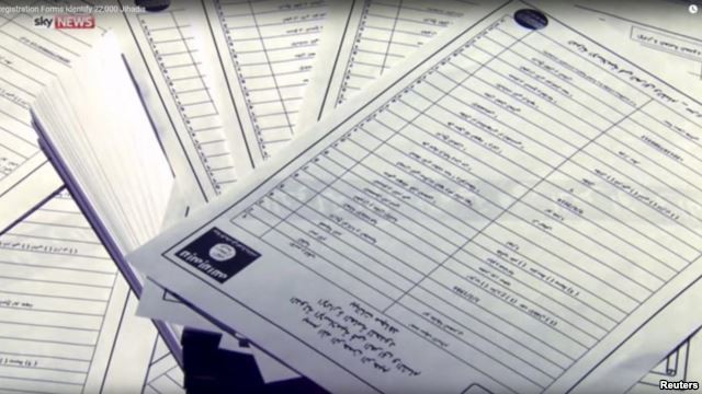 Những tài liệu xác định những người ủng hộ Nhà nước Hồi giáo được trích từ video phát hành bởi Sky News Reuters ở London, ngày 10/3/2016.